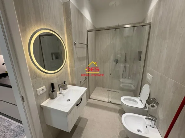 Vlore, shitet apartament Kati 0, 185 m² (Lungomare)