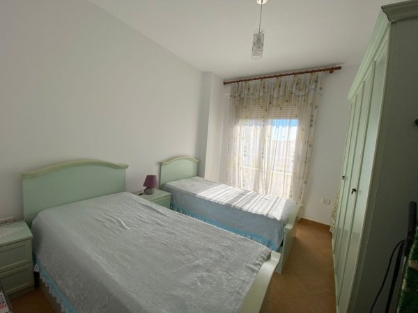 Durres, jepet me qera apartament 2+1+Ballkon Kati 4, 80 m² 350 € 