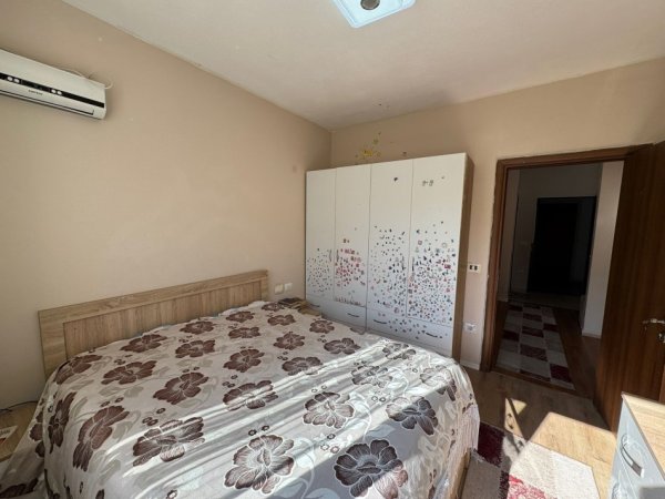 Tirane, jepet me qera apartament 2+1 Kati 3, 500 € 