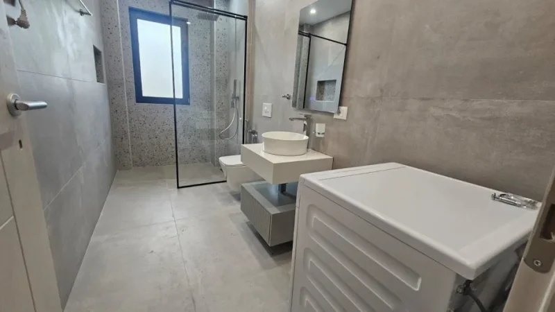 Tirane, jepet me qera apartament 2+1 , 120 m² 800 € (Kodra e Diellit)