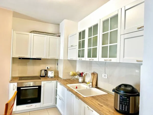 Tirane, shes 2+1 Kati 10, 68 m² 175.000 € (Kompleksi Magnet)