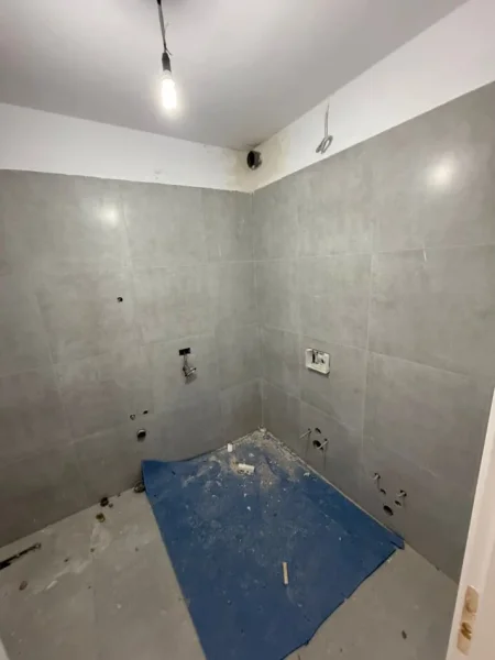 Tirane, jepet me qera apartament 1+1+Ballkon Kati 3, 81 m² 130.000 € (Kodra e diellit)