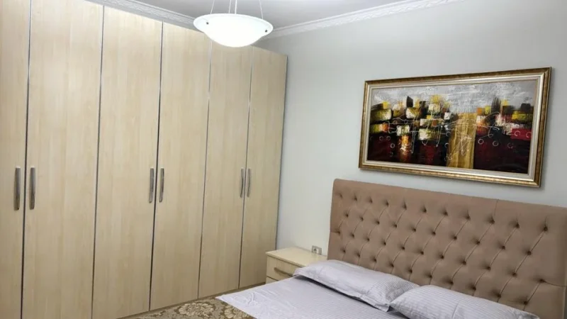 Tirane, jepet me qera apartament 2+1 Kati 5, 600 € 