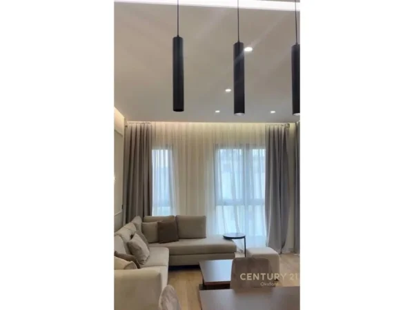 Tirane, jepet me qera apartament 1+1 Kati 8, 76 m² 970 € (Rruga e Kavajes)