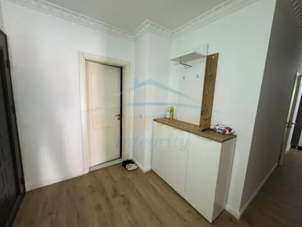 Tirane, shitet apartament 3+1 Kati 7, 122 m² 195.000 € (pranë gjimnazit Aleks Buda.)