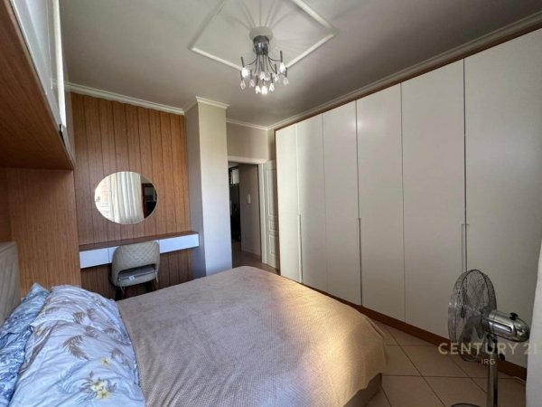 Tirane, jepet me qera apartament 2+1 Kati 2, 100 m² 700 € (Rr. Kodra e Diellit)