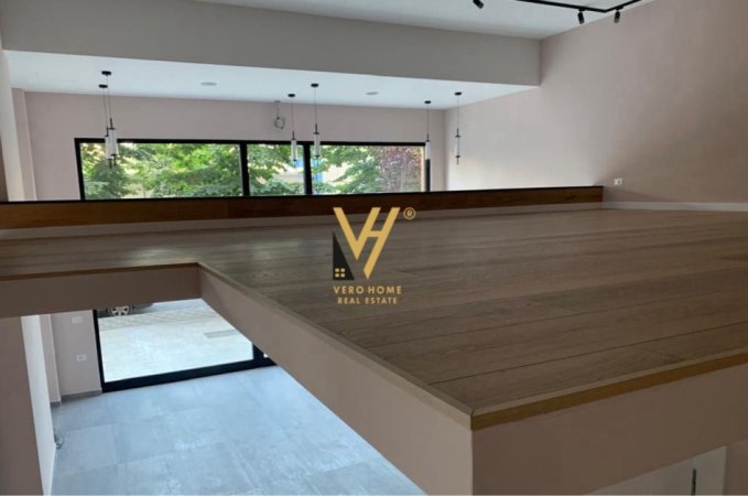 Tirane, jepet me qera zyre Kati 0, 100 m² 1.200 € (BIRRA TIRANA)