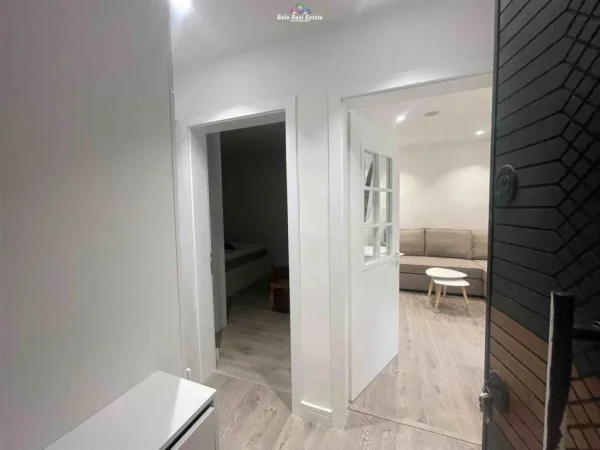 Tirane, jepet me qera apartament 1+1+Ballkon Kati 4, 50 m² 550 € (asim vokshi)