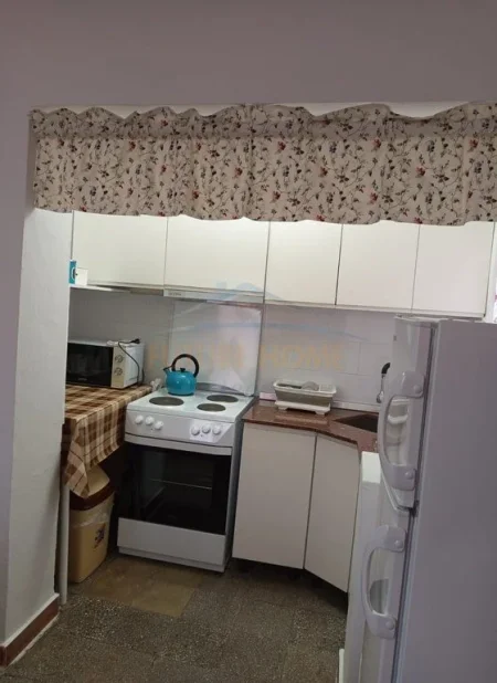 Tirane, jepet me qera apartament 2+1 Kati 5, 71 m² 600 € (Rruga Qemal Stafa)