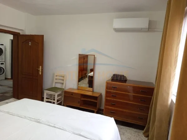 Tirane, jepet me qera apartament 2+1 Kati 5, 71 m² 600 € (Rruga Qemal Stafa)