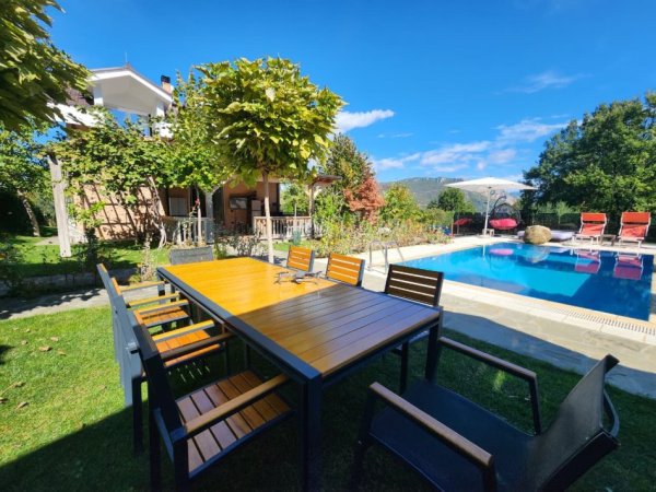 WhatsApp Image 2025-10-20 at 13.34.51.jpeg