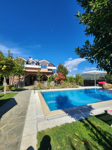 WhatsApp Image 2025-10-20 at 13.34.50 (2).jpeg