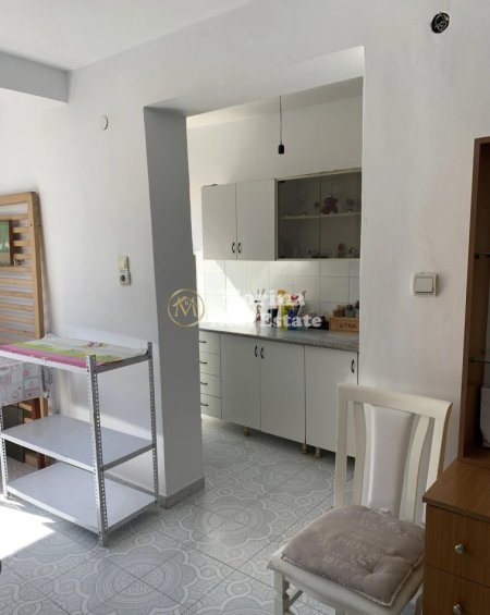 Tirane, jepet me qera apartament 1+1 Kati 5, 60 m² 450 € (Shkolla Petro Nini)