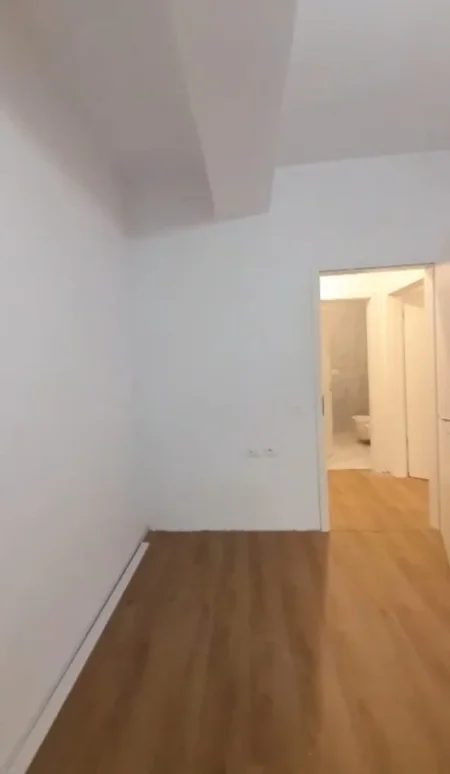 Tirane, shitet apartament 2+1 Kati 0, 134.000 € 