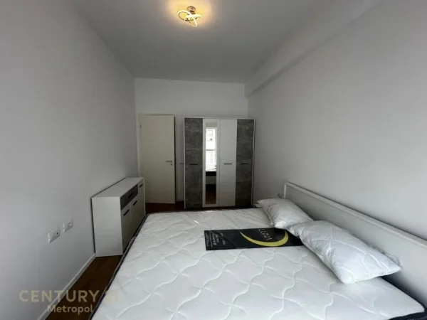 Tirane, shes apartament 1+1+Ballkon Kati 4, 60 m² 115.000 € (Rruga Pasho Hysa)