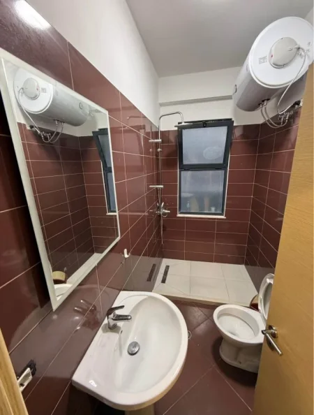 Tirane, jepet me qera apartament 2+1 Kati 2, 90 m² 550 € (ASTIR)