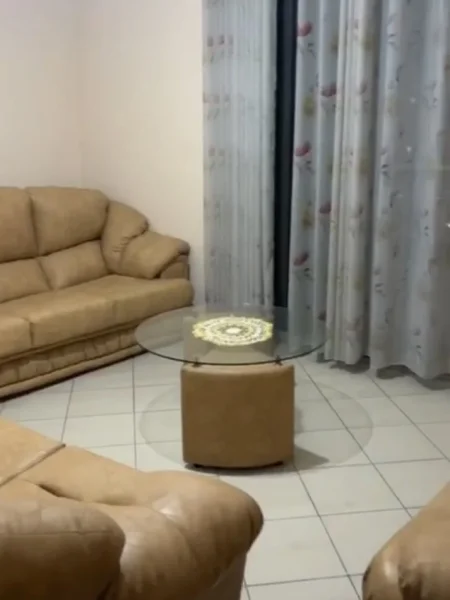 Tirane, shitet apartament 2+1+Ballkon Kati 3, 102 m² 98.000 € 