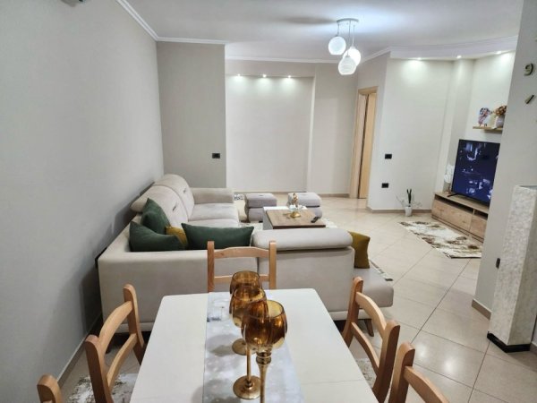 ✨Me Qera: 2+1+Kuzh. Vec+ 2wc (siper Kristal Center ) k3, Pllt i Ri - i Mobiluar & Investuar: || 650€/Muaj