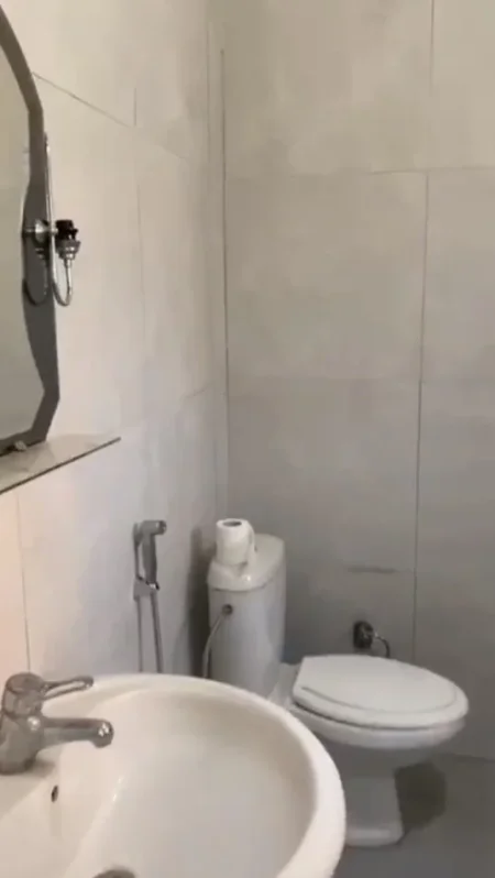 Tirane, jepet me qera apartament 2+1 Kati 1, 460 € 