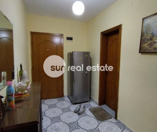 Shkoder, shitet apartament 1+1 Kati 5, 57 m² (BULEVARDI BUJAR BISHANAKU)