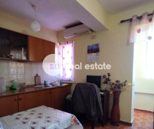 Shkoder, shitet apartament 1+1 Kati 5, 57 m² (BULEVARDI BUJAR BISHANAKU)