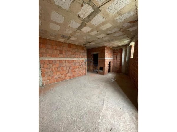 Tirane, shitet apartament 1+1+Ballkon Kati 1, 65 m² 90.000 € (Ali Demi)