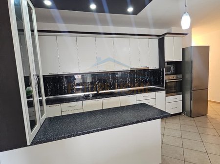 Durres, shitet apartament 3+1+Ballkon Kati 8, 111 m² 138.000 € 