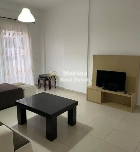 Tirane, jepet me qera apartament 3+1 Kati 6, 120 m² 500 € (Yzberisht)