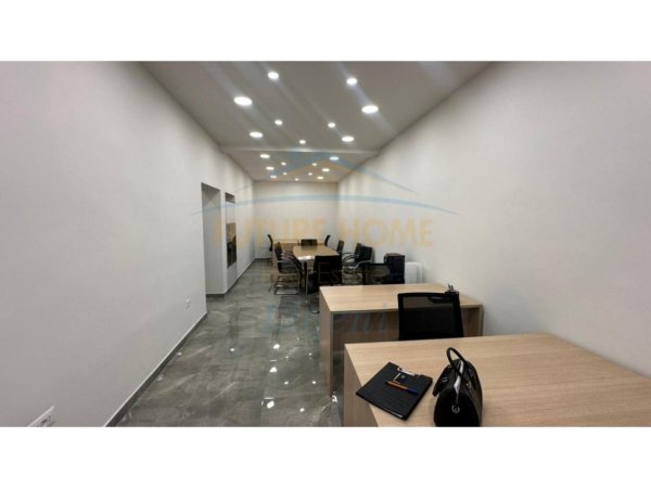 Tirane, shitet ambjent biznesi Kati 0, 66 m² 490.000 € (Stadiumi Dinamo)