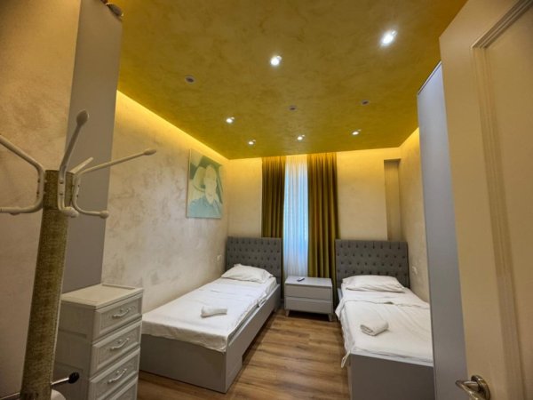 Shqiperi, jepet me qera apartament 2+1+Ballkon Kati 6, 105 m² 1.000 € (Kompleksi Turdiu)