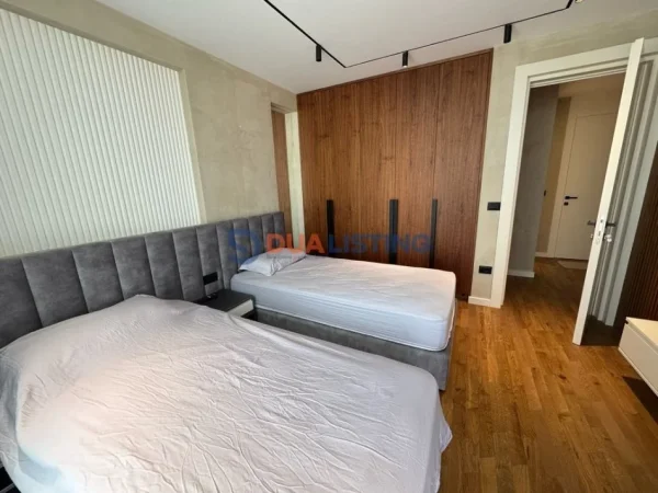 Durres, shitet Vile 3+1 , 750.000 € (Gjiri i Lalzit)