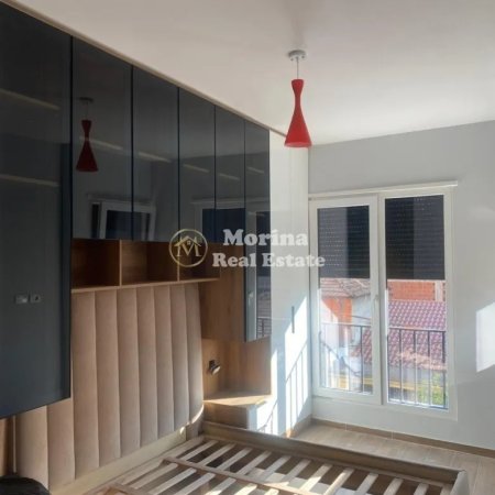 Tirane, jepet me qera apartament 1+1+Ballkon Kati 8, 65 m² 800 € (Pazari i Ri)
