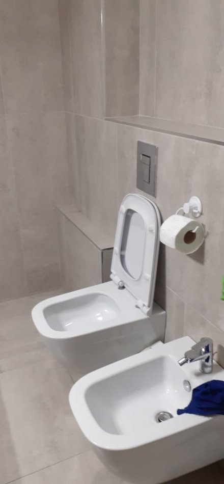 Tirane, jepet me qera apartament 2+1 Kati 3, 90 m² 600 € (komuna parisit)