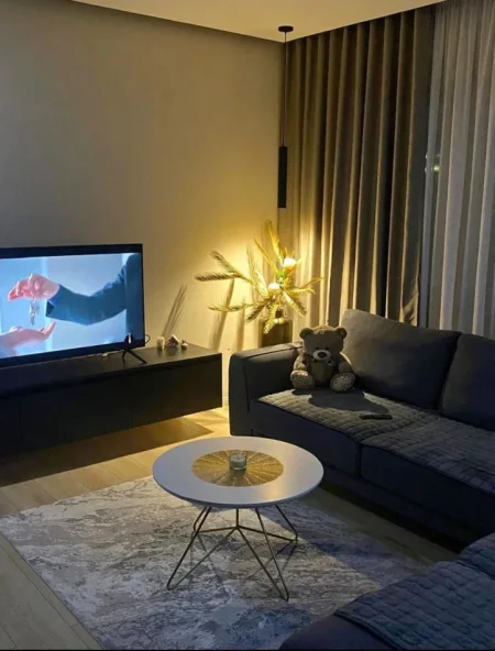 Tirane, jepet me qera apartament 2+1 Kati 5, 90 m² 700 € (SELITE)