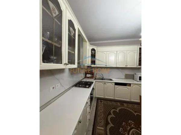 Tirane, shitet Vile 3 Katshe Kati 0, 639 m² 450.000 € (Kodra e Priftit)