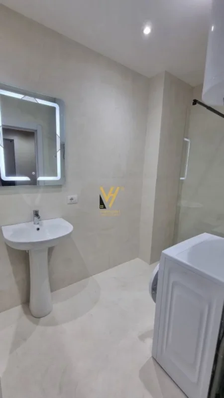 Tirane, jepet me qera apartament 1+1+Ballkon Kati 7, 60 m² 530 € (DON BOSKO)