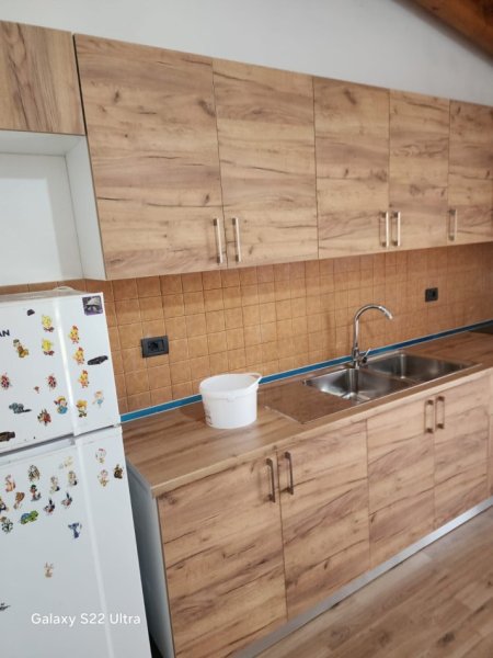 Tirane, jepet me qera apartament 2+1 Kati 2, 360 € 