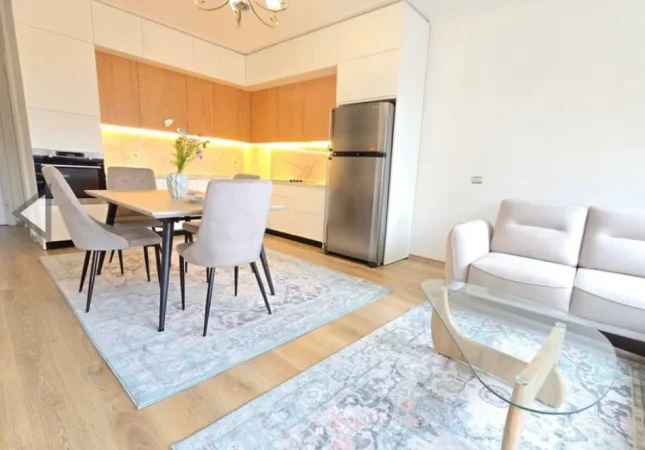 Tirane, jepet me qera apartament 4+1 , 104 m² 1.150 € (SHALLVARET)