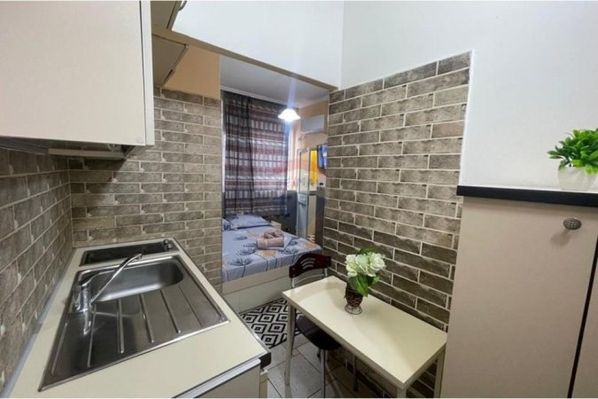 Tirane, jepet me qera garsonier , 35 m² 380 € (5 Maji)