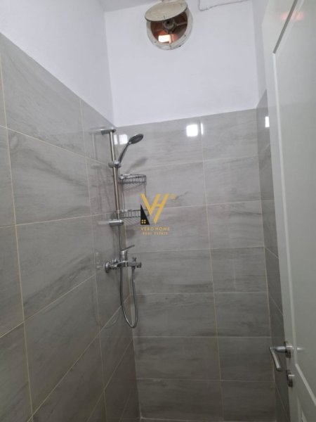Tirane, jepet me qera apartament 2+1+Ballkon Kati 1, 96 m² 800 € (AMBASADA KINEZE)