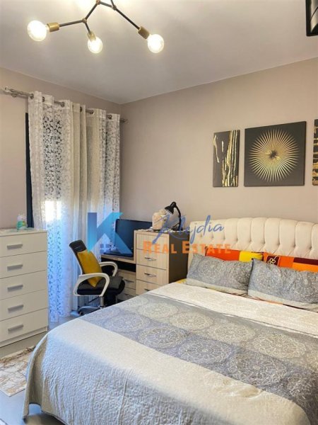 Tirane, jap me qera apartament 1+1+Ballkon Kati 7, 68 m² 900 € (Stadiumi Dinamo)