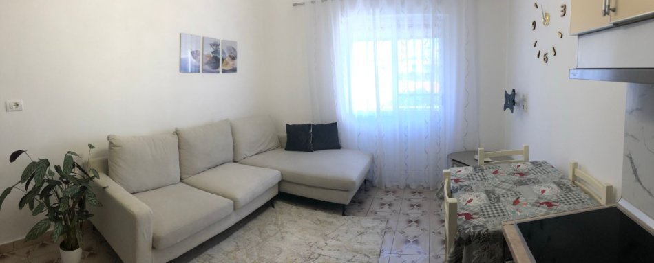 Durres, jepet me qera apartament 1+1+Aneks+Ballkon Kati 4, 65 m² 350 € 