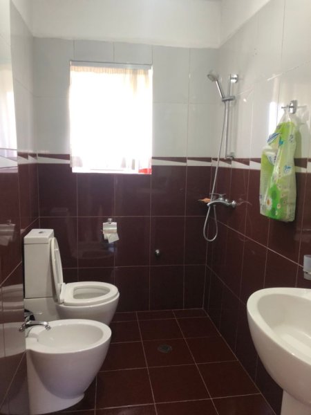 Durres, jepet me qera apartament 1+1+Aneks+Ballkon Kati 4, 65 m² 350 € 