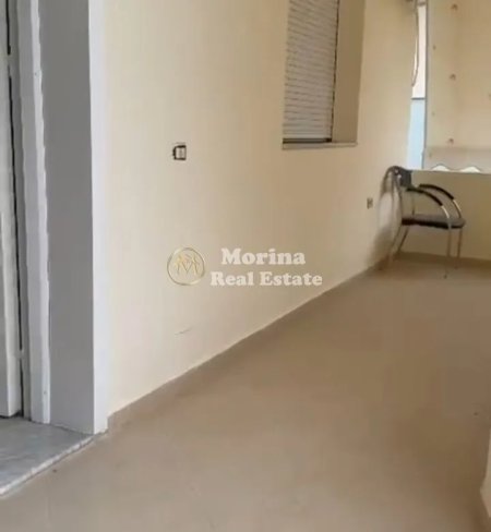 Tirane, jepet me qera 2+1 Kati 2, 90 m² 450 €   (Sauk i vjeter)