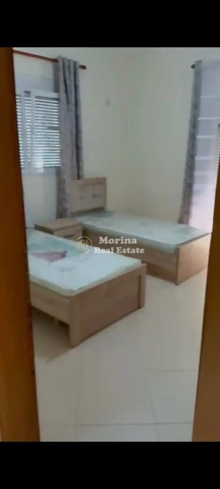 Tirane, jepet me qera 2+1 Kati 2, 90 m² 450 €   (Sauk i vjeter)