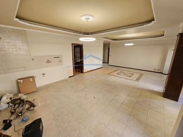 Tirane, jepet me qera apartament , 139 m² 350.000 € (BLLOKU)