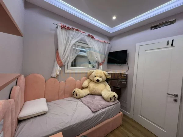 Tirane, shitet apartament 3+1 Kati 6, 153 m² 245.000 € (Astir , Rruga Teodor Keko)