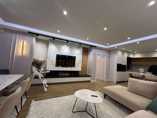 Tirane, shitet apartament 3+1 Kati 6, 153 m² 245.000 € (Astir , Rruga Teodor Keko)