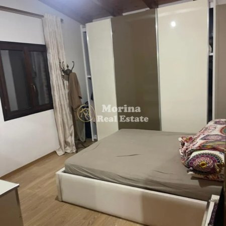 Tirane, jepet me qera Vile Dublex Kati 2, 130 m² 700 € (Shkoze)