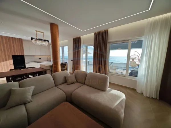 Durres, shitet apartament 2+1 Kati 5, 217 m² (Durres)
